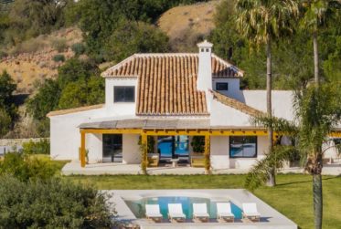 MAGNIFIQUE VILLA, ESTEPONA HILLS
