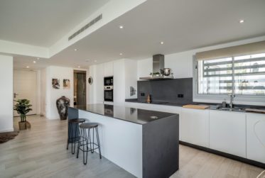 SUPERBE APPARTEMENT 3 CHAMBRES ET TERRASSE, CASARES
