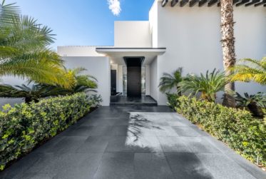 MAGNIFIQUE VILLA CONTEMPORAINE AVEC VUES PANORAMIQUES, BENAHAVIS