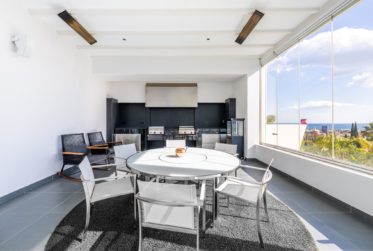 MAGNIFIQUE VILLA CONTEMPORAINE AVEC VUES PANORAMIQUES, BENAHAVIS