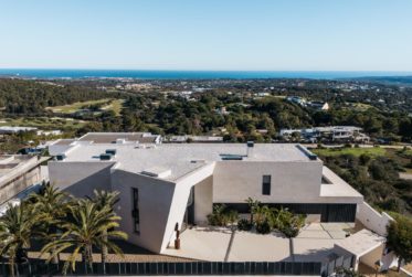 SUBLIME VILLA DE STYLE CONTEMPORAIRE AVEC 5 CHAMBRES DANS LA RESERVE DE SOTOGRANDE