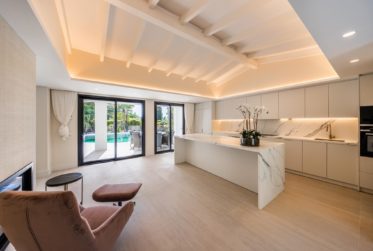 SUBLIME VILLA A EL PARAISO, ESTEPONA