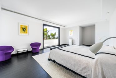 MAGNIFIQUE VILLA CONTEMPORAINE AVEC VUES PANORAMIQUES, BENAHAVIS
