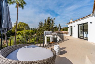 SUBLIME VILLA A EL PARAISO, ESTEPONA
