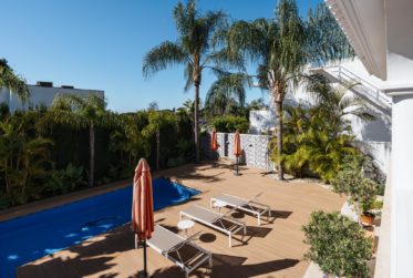 CHARMANTE VILLA MÉDITERRANÉENNE, NAGUELES