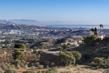 APPARTEMENT AVEC JARDIN ET VUE IMPRENABLE SUR LA MER !
