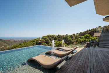 SUBLIME VILLA MODERNE AVEC VUES PANORAMIQUES A MONTE MAYOR, BENAHAVIS