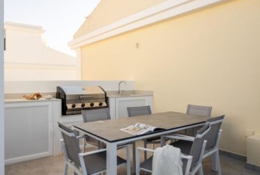 Très joli penthouse en duplex à Nueva Andalucia