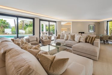 SUBLIME VILLA A EL PARAISO, ESTEPONA