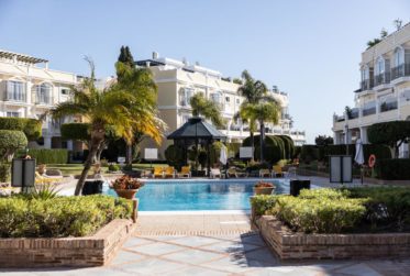 Très joli penthouse en duplex à Nueva Andalucia