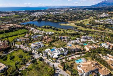 MAGNIFIQUE VILLA CONTEMPORAINE AVEC VUES PANORAMIQUES, BENAHAVIS