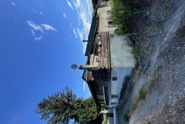 Maison et grange à rénover avec énorme potentiel